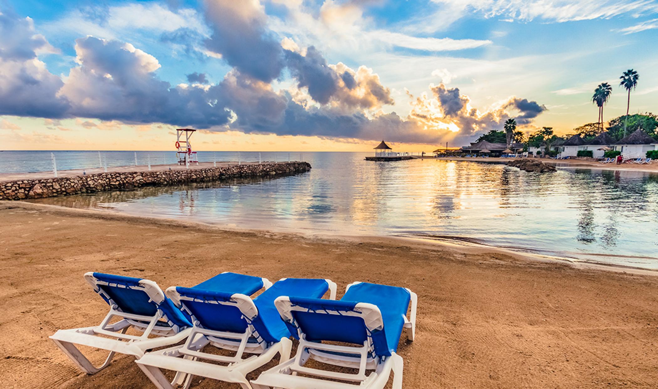 Decameron Club Caribbean Runaway Bay, Ramada All-Inclusive Resort Экстерьер фото