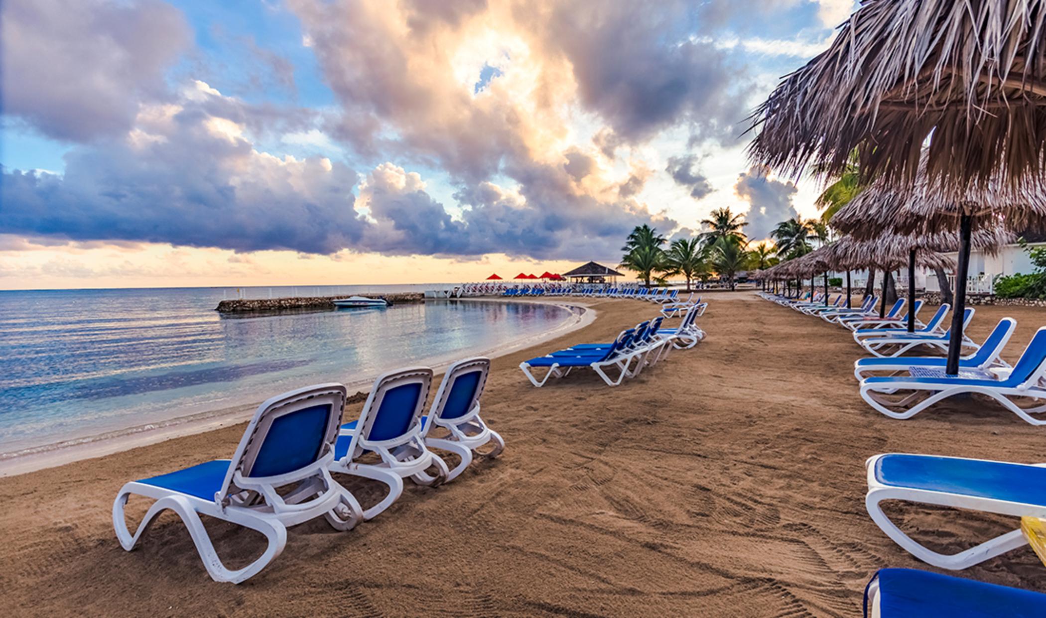 Decameron Club Caribbean Runaway Bay, Ramada All-Inclusive Resort Экстерьер фото