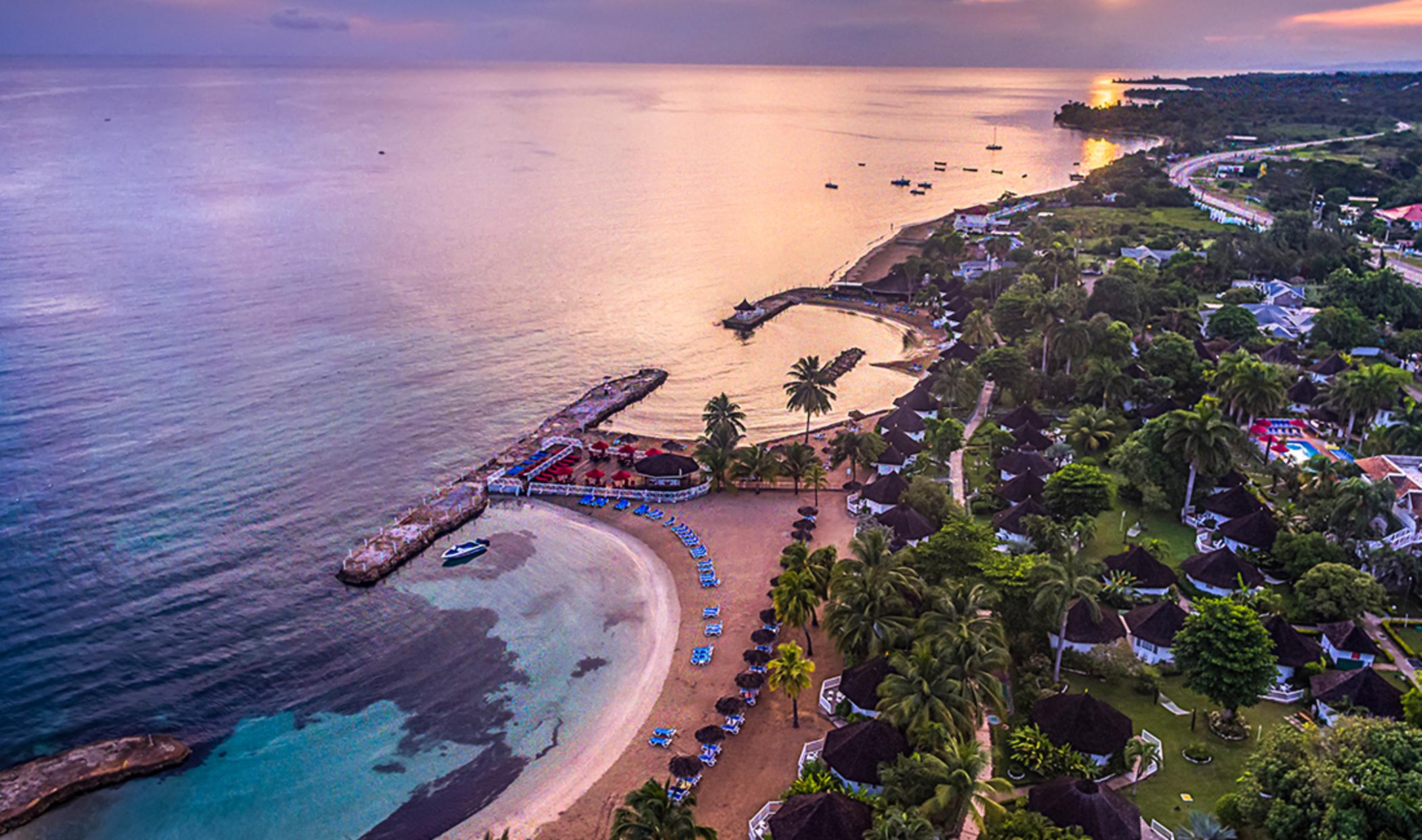 Decameron Club Caribbean Runaway Bay, Ramada All-Inclusive Resort Экстерьер фото
