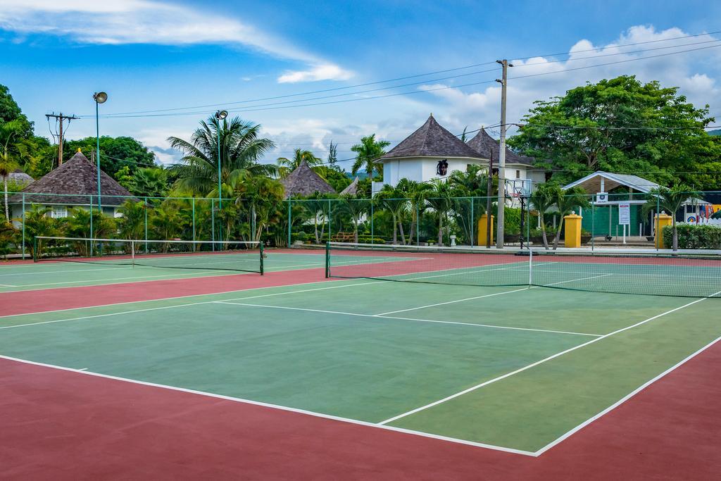 Decameron Club Caribbean Runaway Bay, Ramada All-Inclusive Resort Экстерьер фото