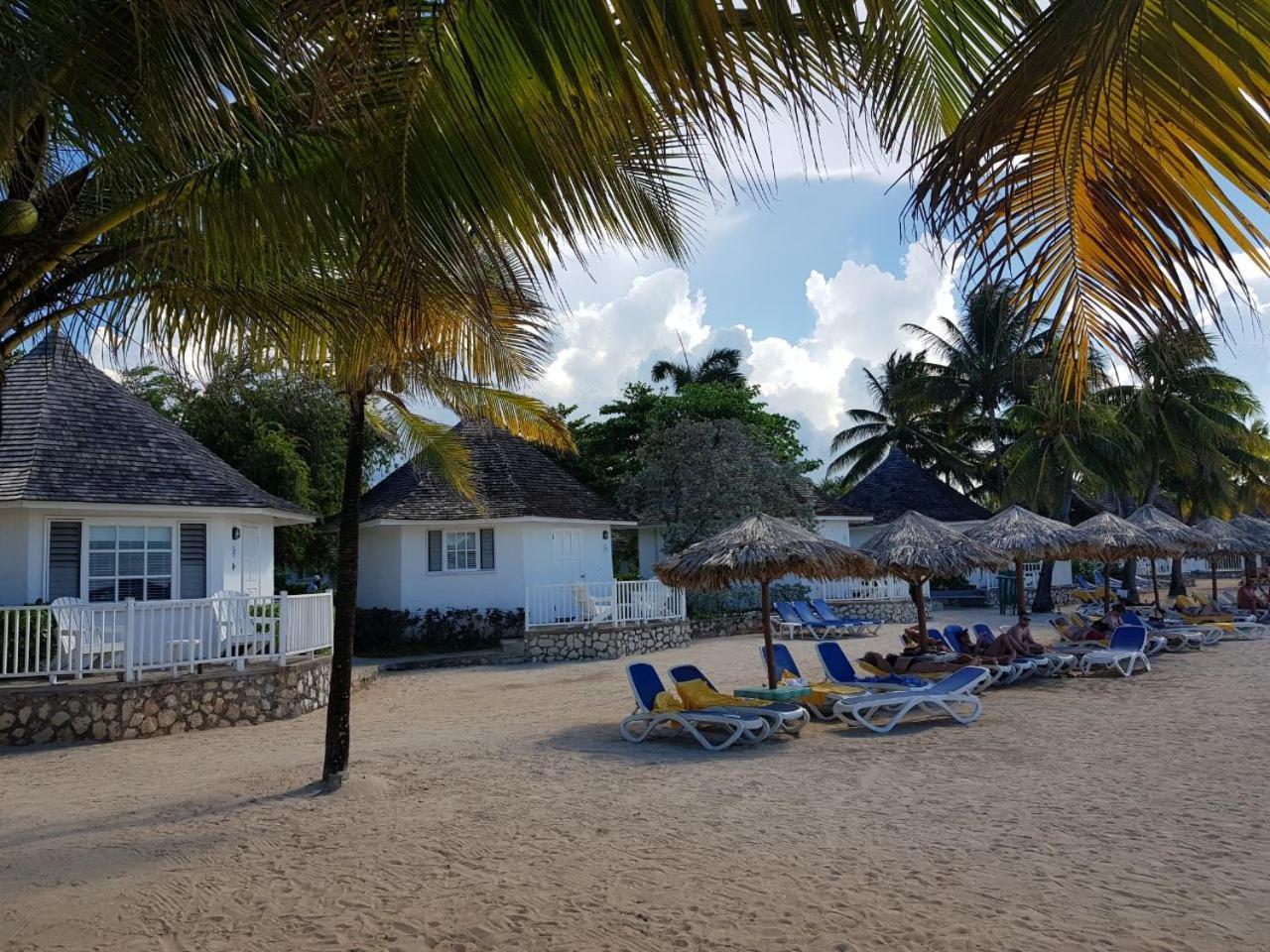 Decameron Club Caribbean Runaway Bay, Ramada All-Inclusive Resort Экстерьер фото