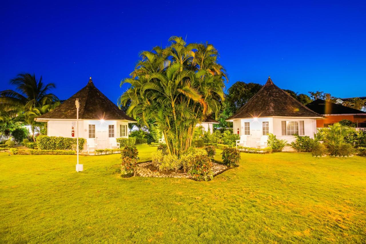 Decameron Club Caribbean Runaway Bay, Ramada All-Inclusive Resort Экстерьер фото